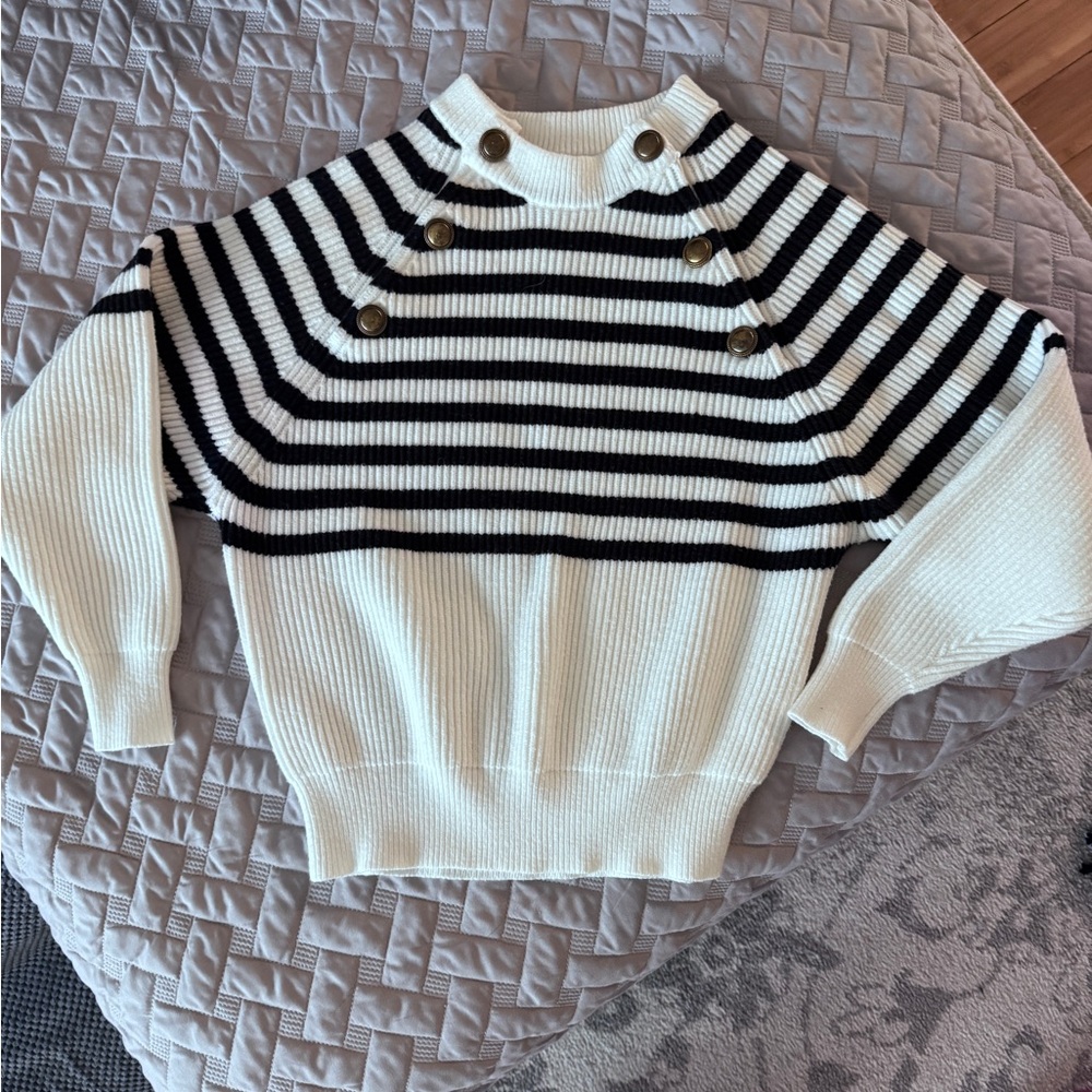 Knited Striped navy and White Women's Sweater
